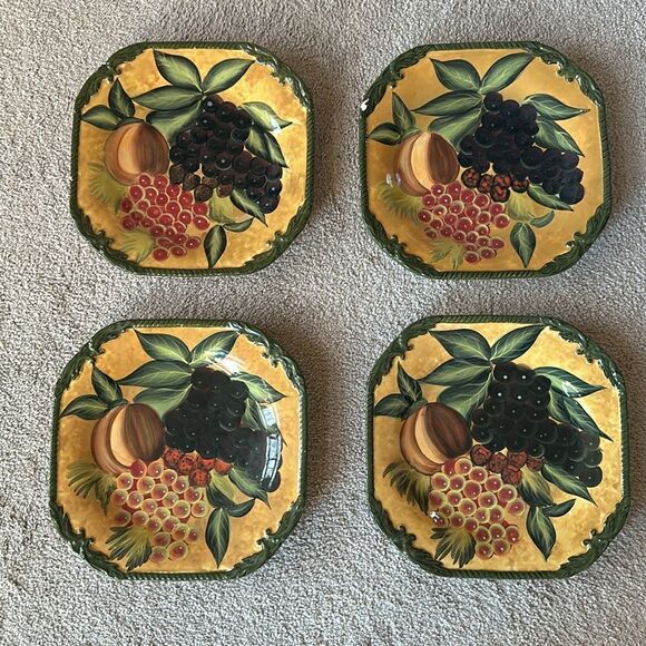 Rare! Raymond Waites Renaissance Certified plates Set of Four! - Picture 6 of 6